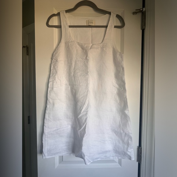 DISSH White Linen Dress - Picture 1 of 2